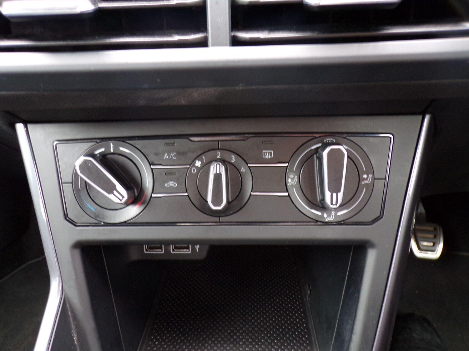 Used Volkswagen Polo for sale - 76059481: Photo 26