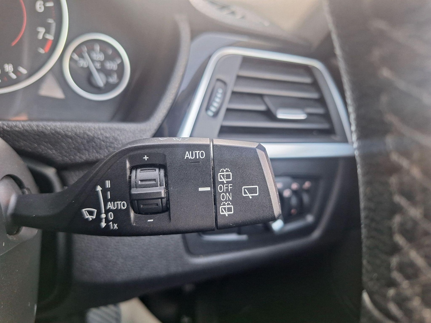 Used BMW 3 Series 2017 for sale - 77970273: Photo 14