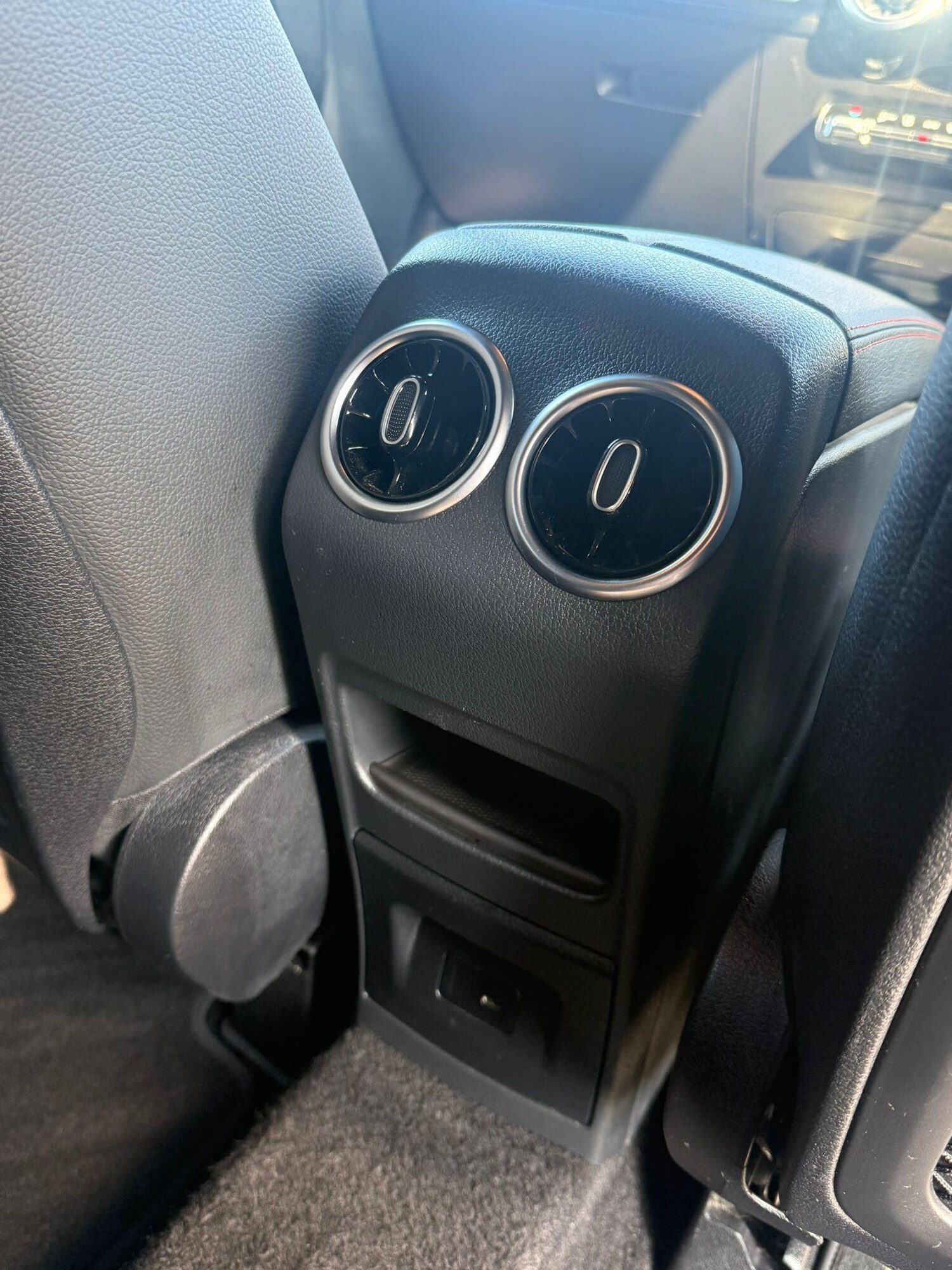 Used Mercedes-Benz GLB 2022 for sale - 77768201: Photo 24