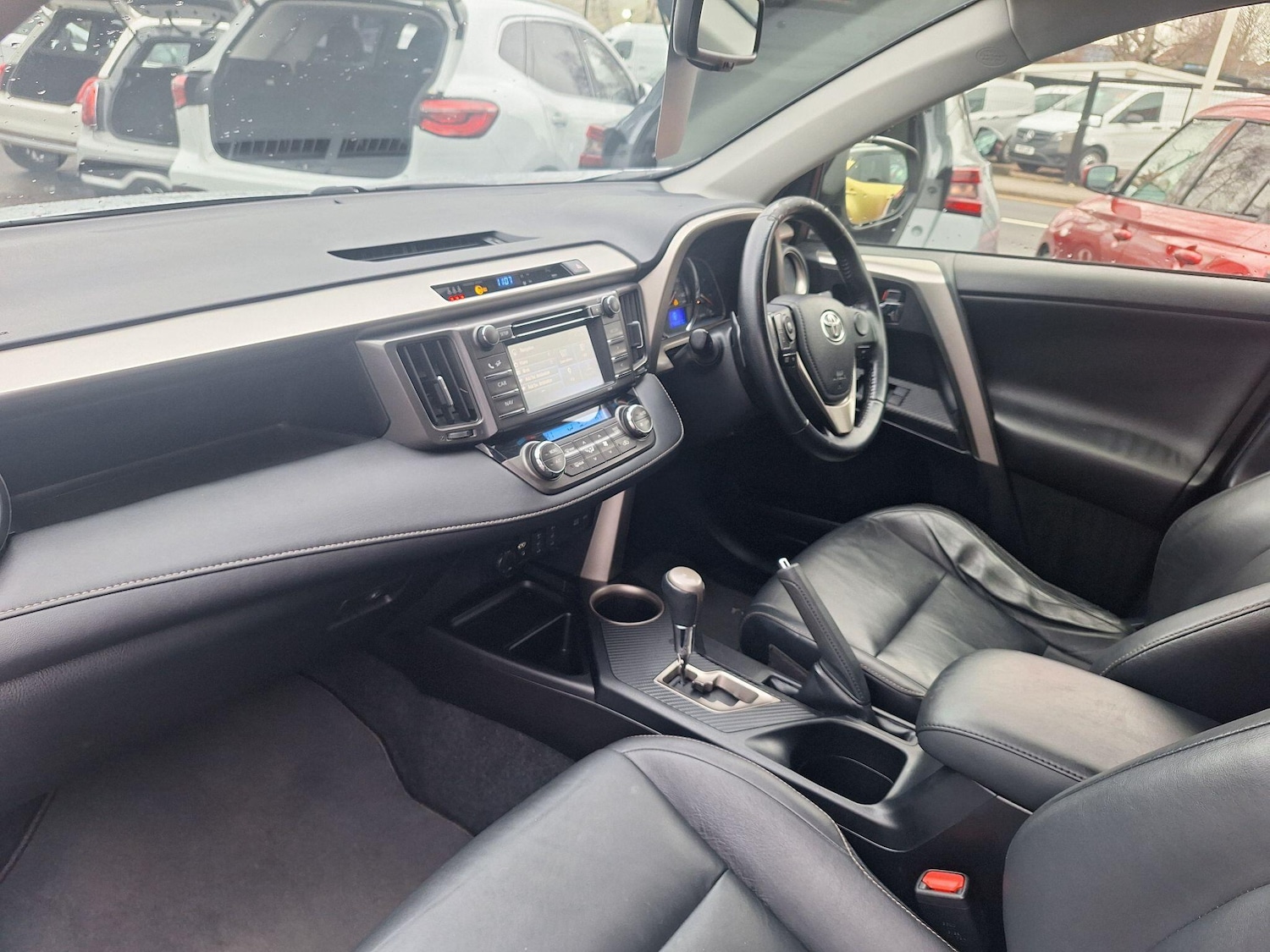 Used Toyota RAV4 for sale - 77351411: Photo 10