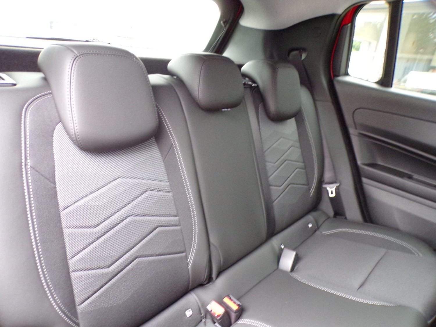 Used Jeep Avenger 2025 for sale - 76071696: Photo 13