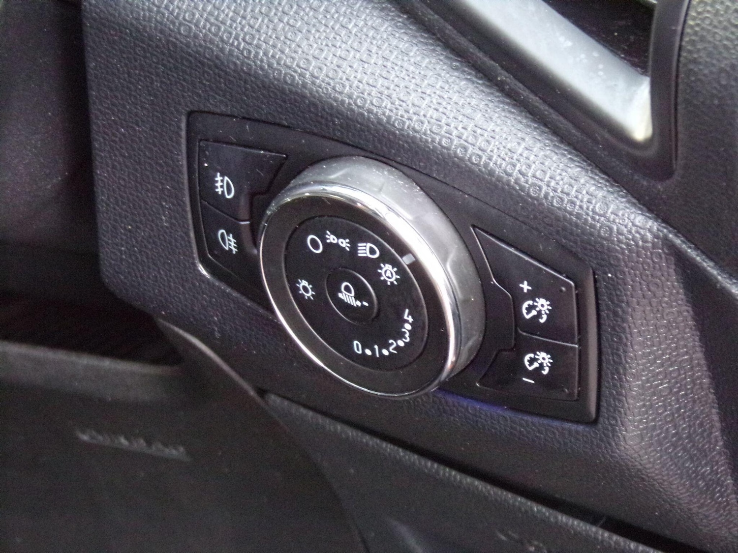 Used Ford Ecosport 2018 for sale - 76473703: Photo 17