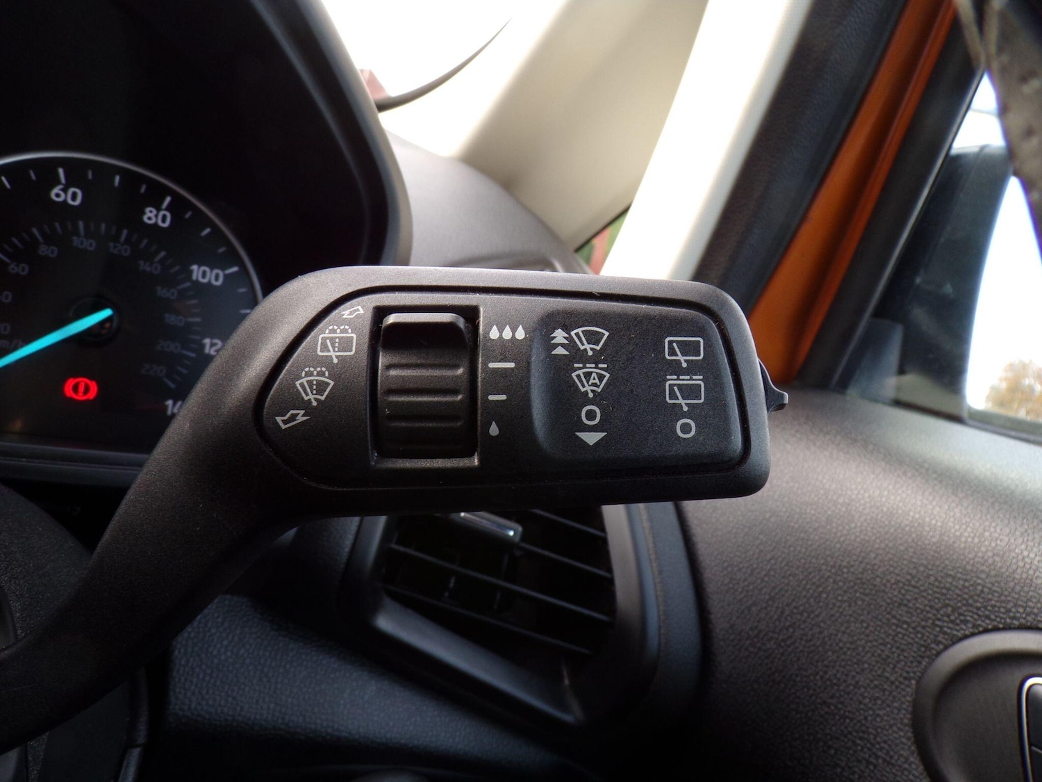 Used Ford Ecosport 2018 for sale - 76473703: Photo 20