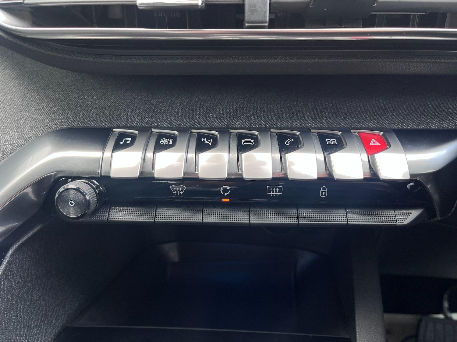 Used Peugeot 3008 2019 for sale - 77411411: Photo 22