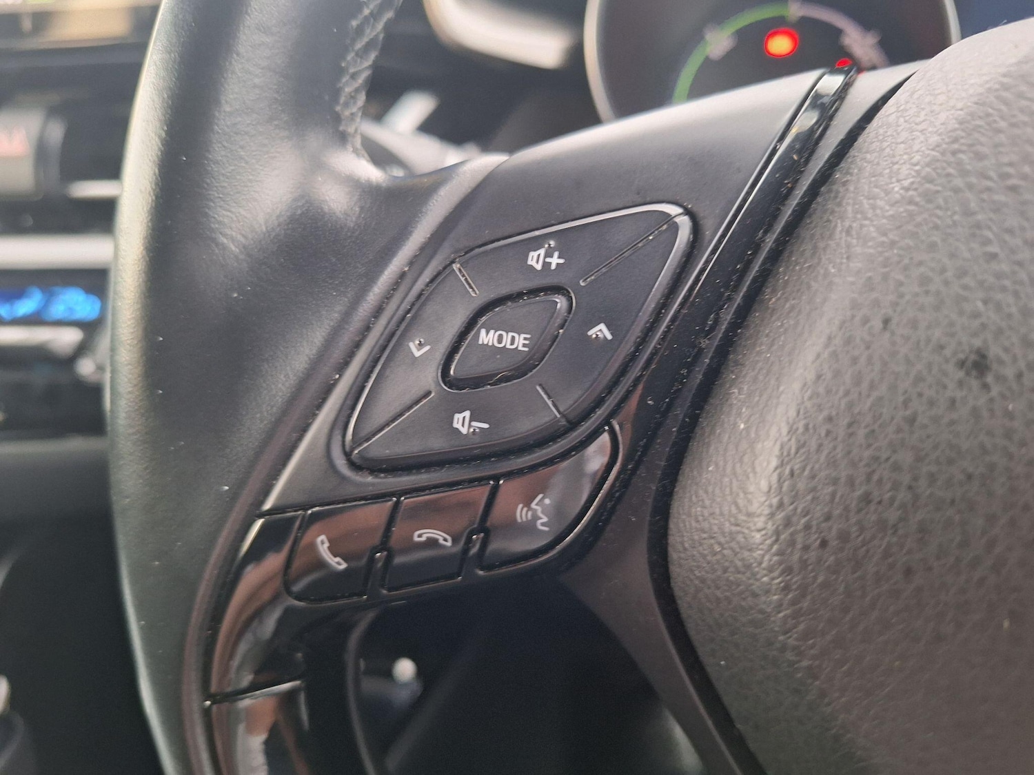 Used Toyota C-HR for sale - 77163481: Photo 18