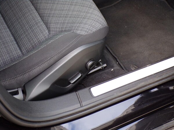 Used Volvo V60 2021 for sale - 75756301: Photo 16