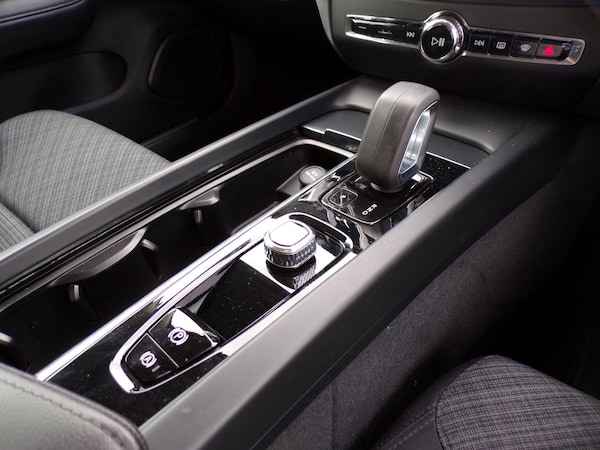 Used Volvo V60 2021 for sale - 75756301: Photo 25