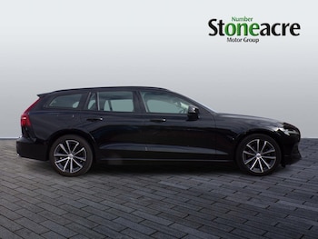 Used Volvo V60 2021 for sale - 75756301: Photo