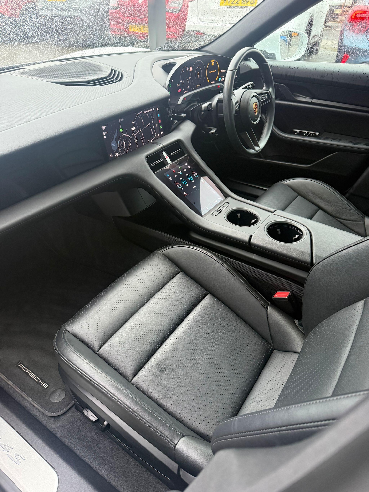 Used Porsche Taycan 2021 for sale - 77203807: Photo 11