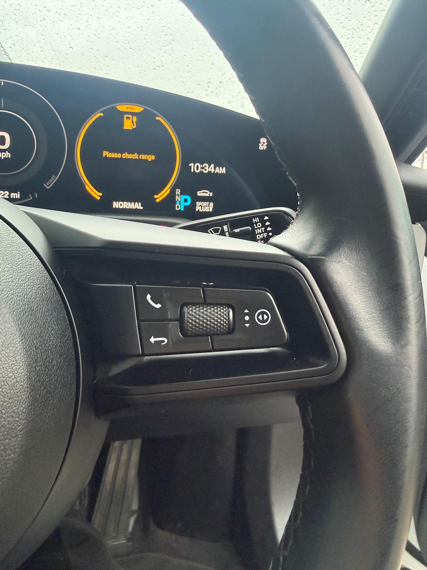 Used Porsche Taycan 2021 for sale - 77203807: Photo 15