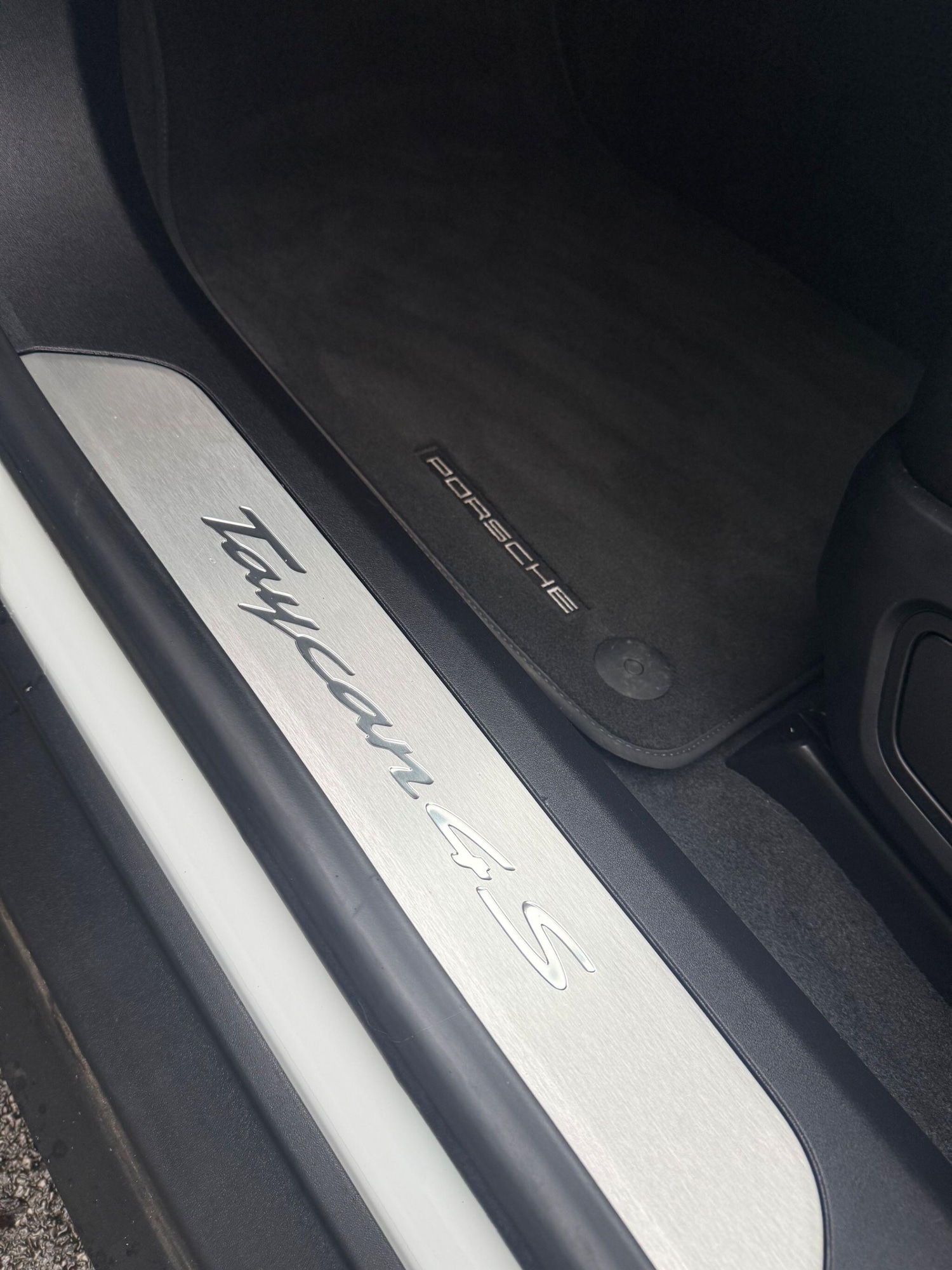 Used Porsche Taycan 2021 for sale - 77203807: Photo 30