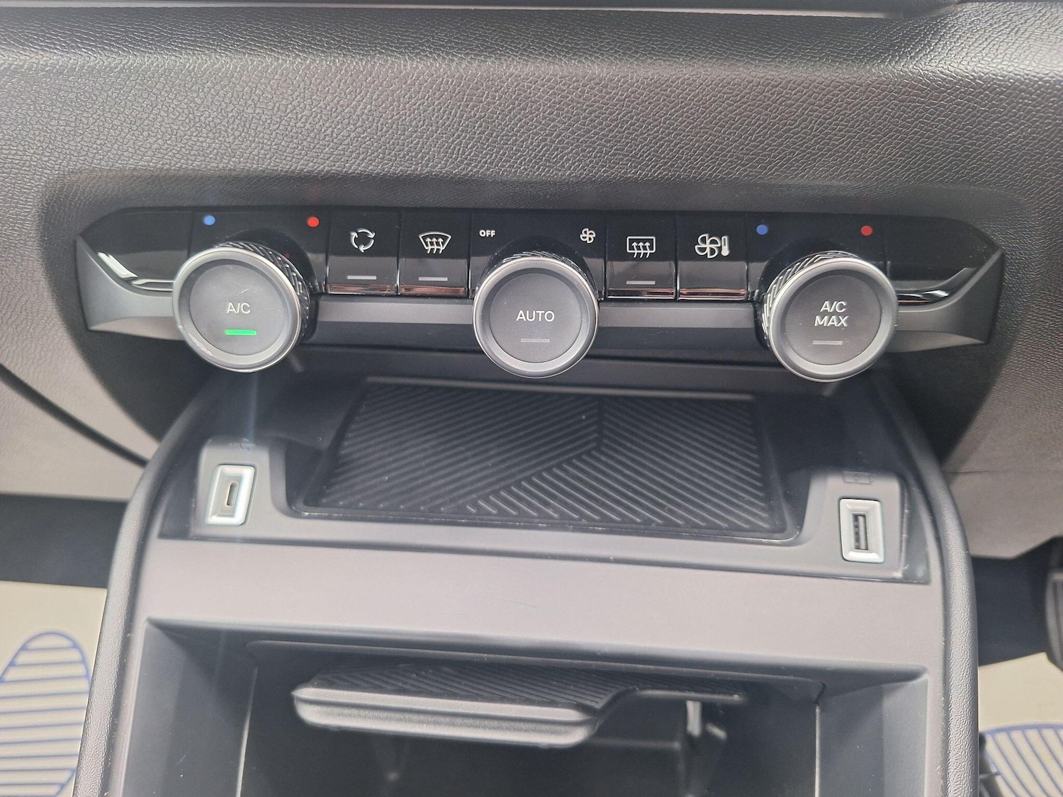 Used Citroen C4 2023 for sale - 78185380: Photo 21