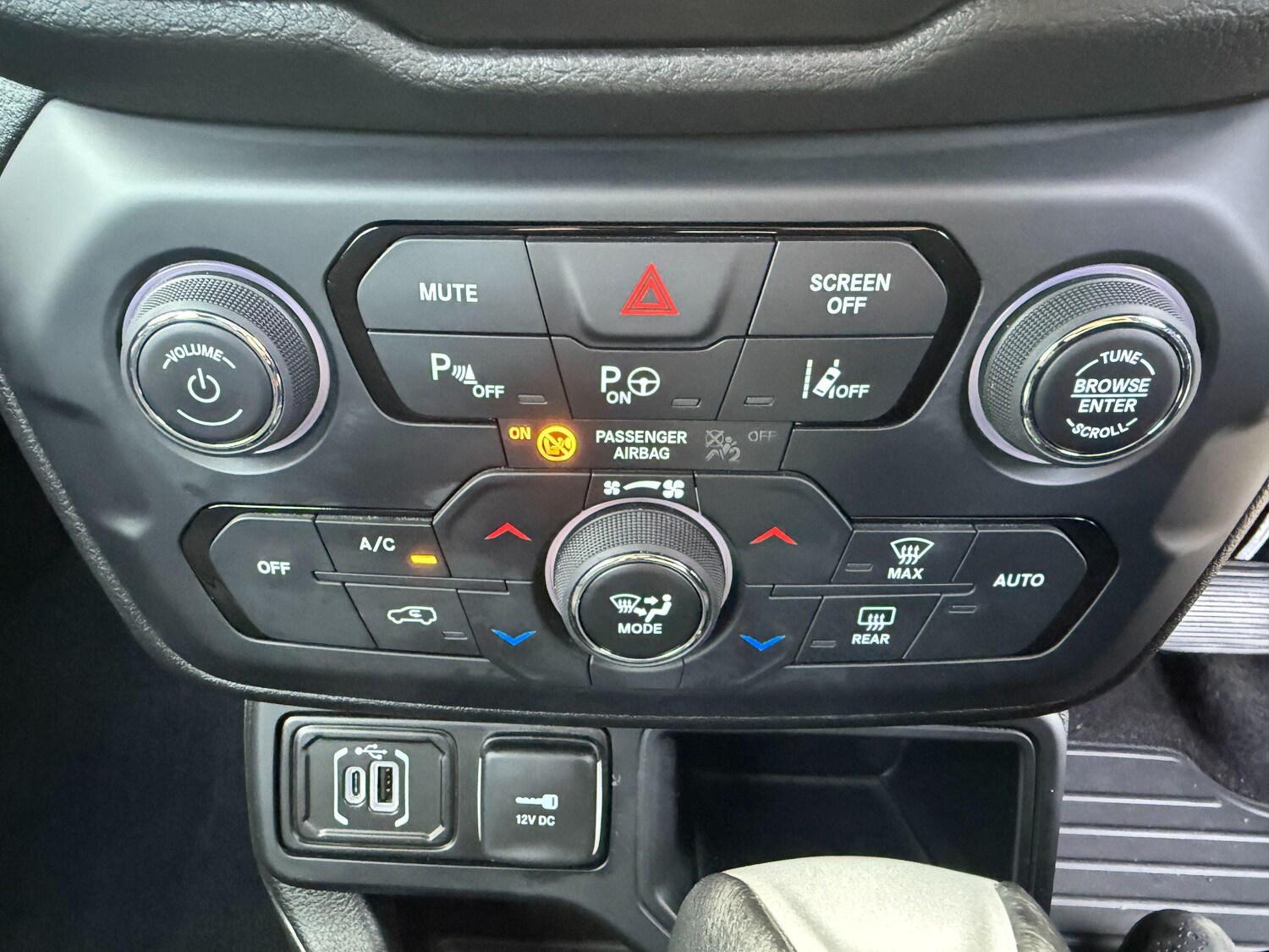 Used Jeep Renegade 2024 for sale - 77738061: Photo 12