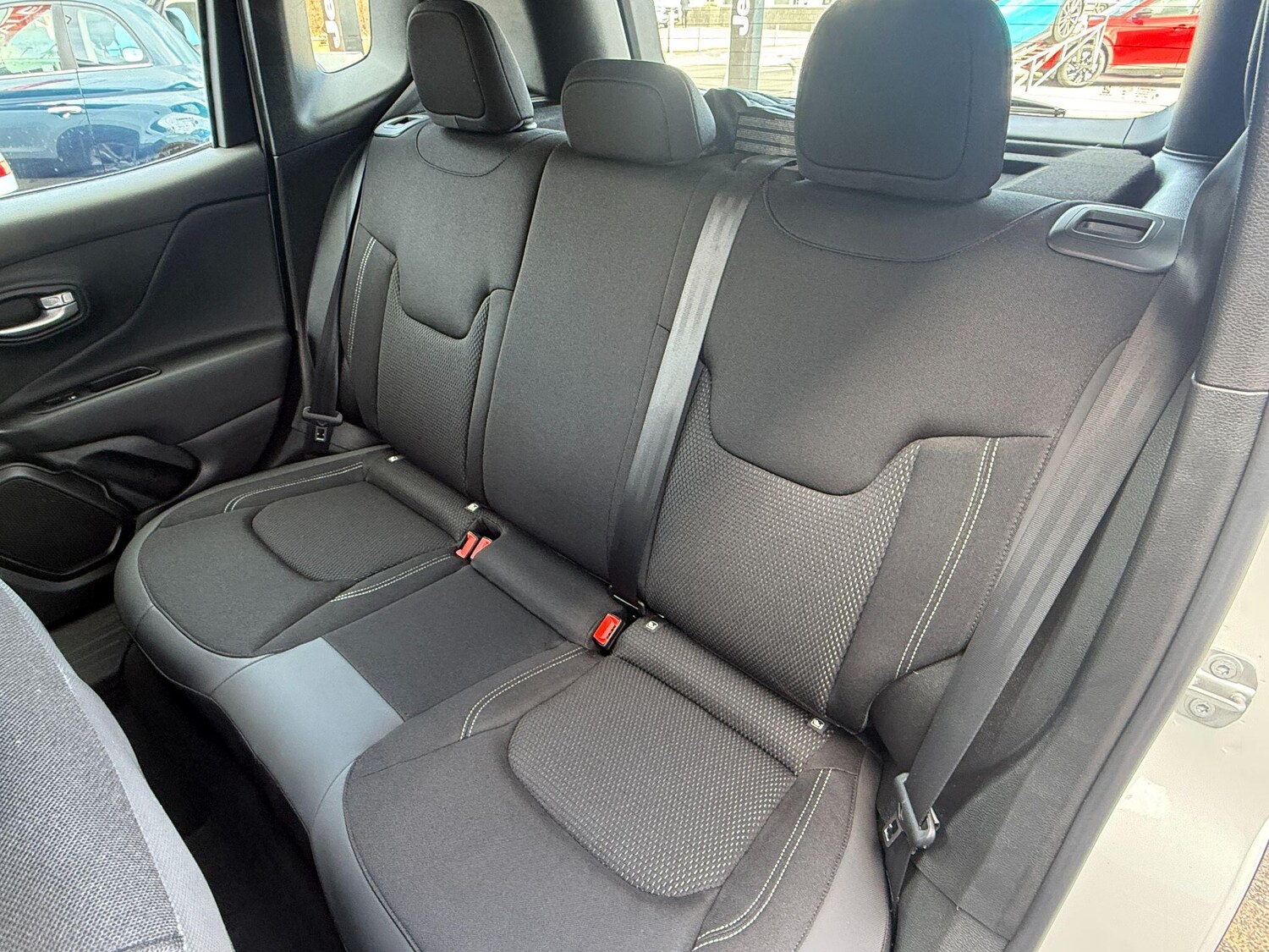 Used Jeep Renegade 2024 for sale - 77738061: Photo 15