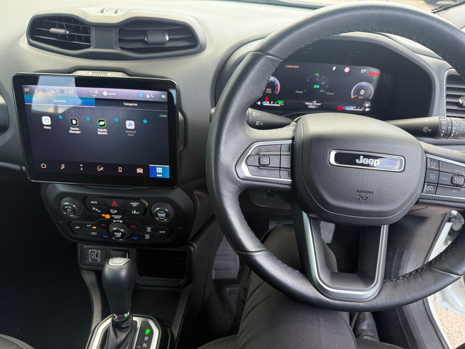 Used Jeep Renegade 2024 for sale - 77738061: Photo 30