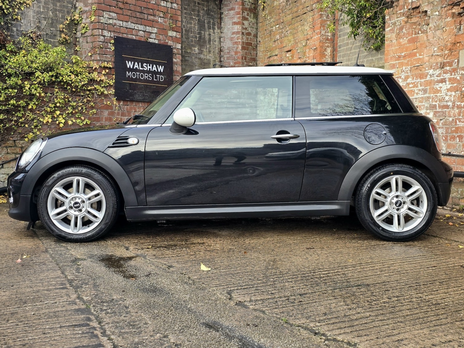 Used MINI Hatch 2011 for sale - 76837074: Photo 12