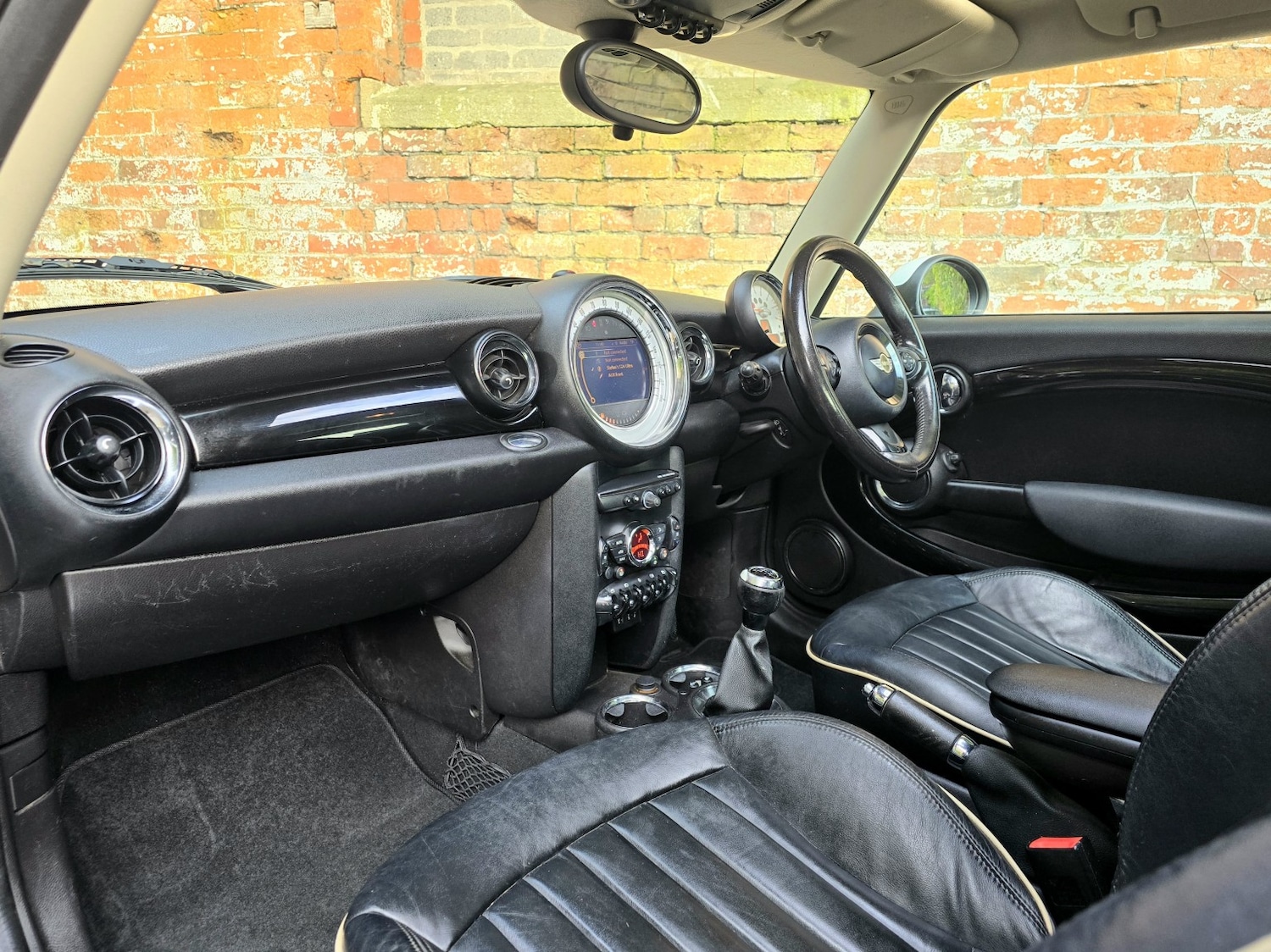 Used MINI Hatch 2011 for sale - 76837074: Photo 16