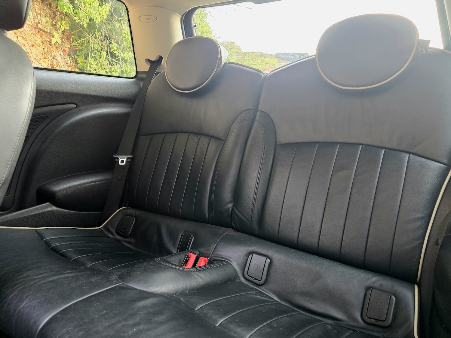 Used MINI Hatch 2011 for sale - 76837074: Photo 20