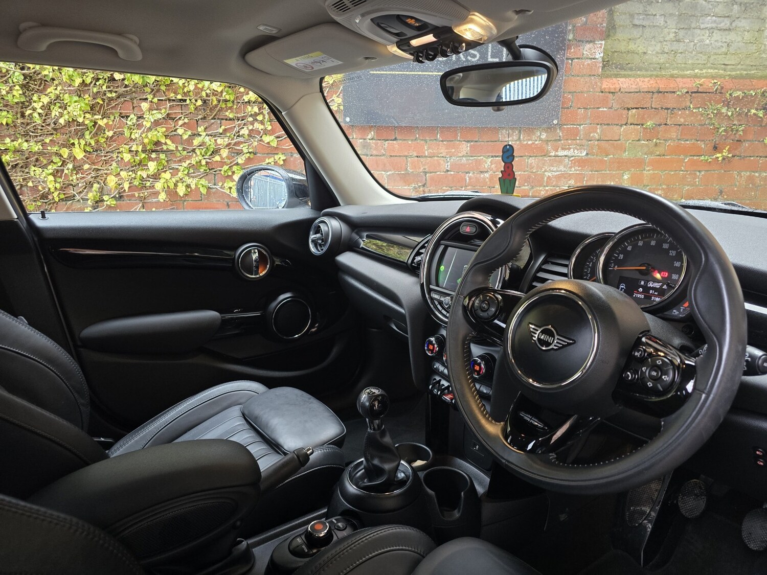 Used MINI Hatch 2019 for sale - 77590069: Photo 14