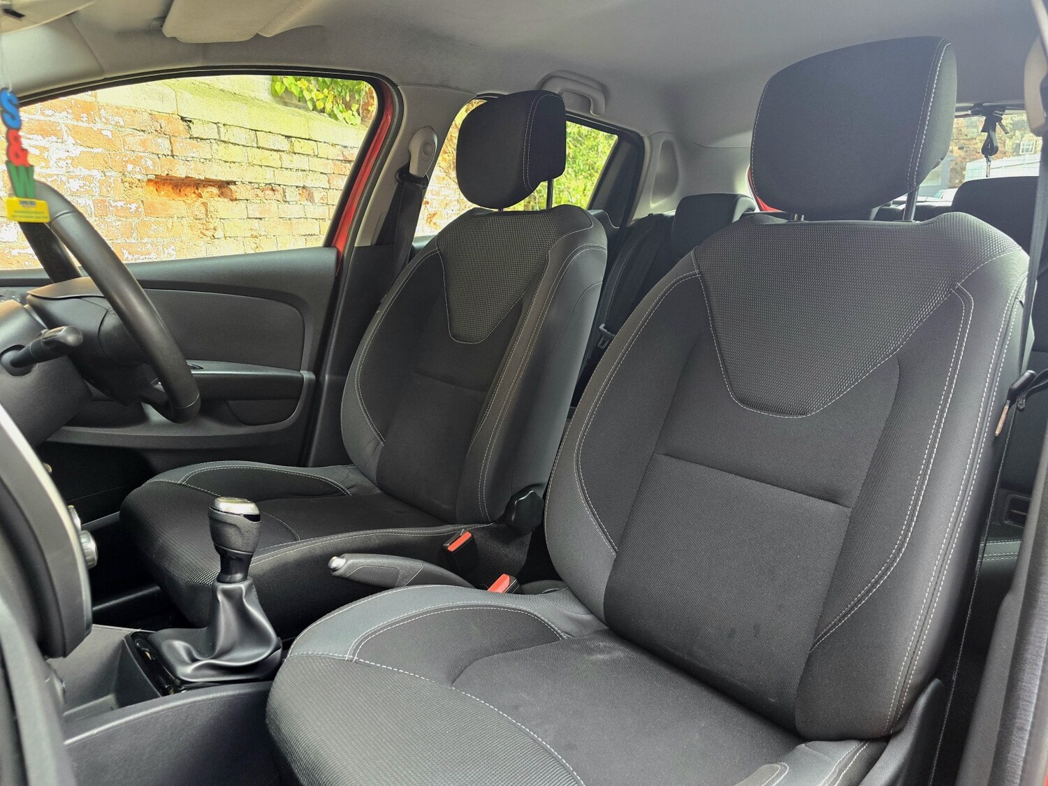 Used Renault Clio 2018 for sale - 76918437: Photo 15