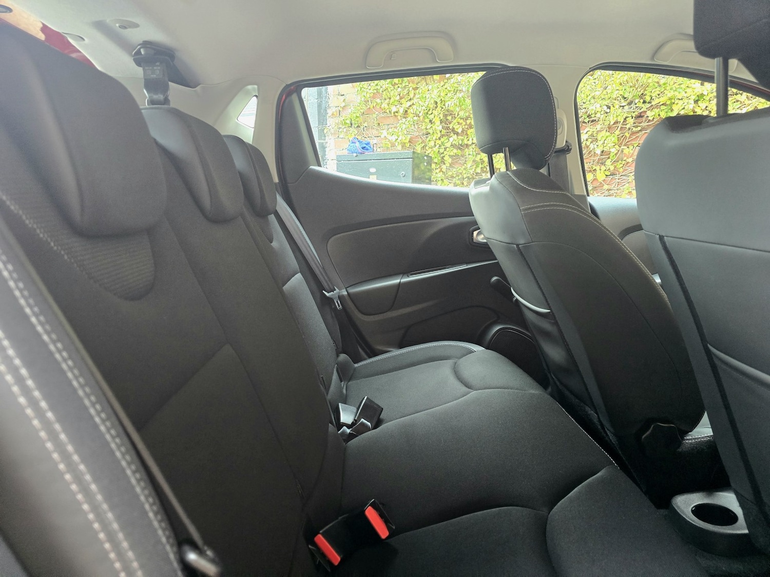 Used Renault Clio 2018 for sale - 76918437: Photo 18