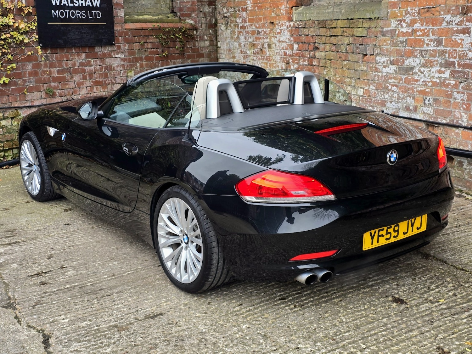Used BMW Z4 2010 for sale - 77851239: Photo 10
