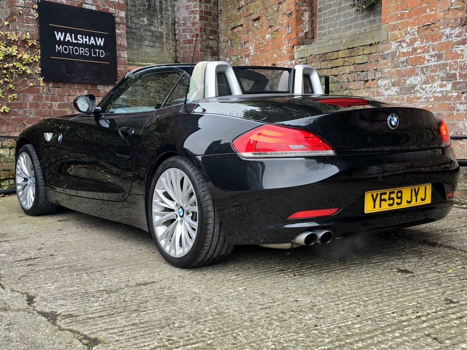 Used BMW Z4 2010 for sale - 77851239: Photo 11