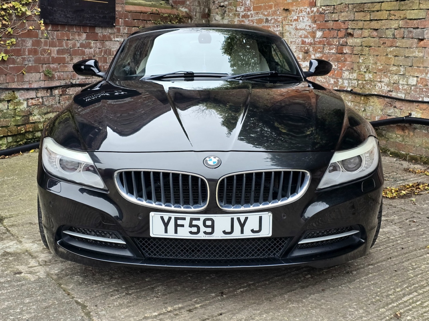 Used BMW Z4 2010 for sale - 77851239: Photo 2