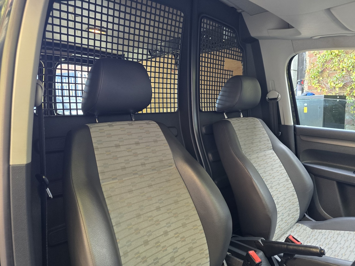 Used Volkswagen Caddy 2013 for sale - 77973719: Photo 16