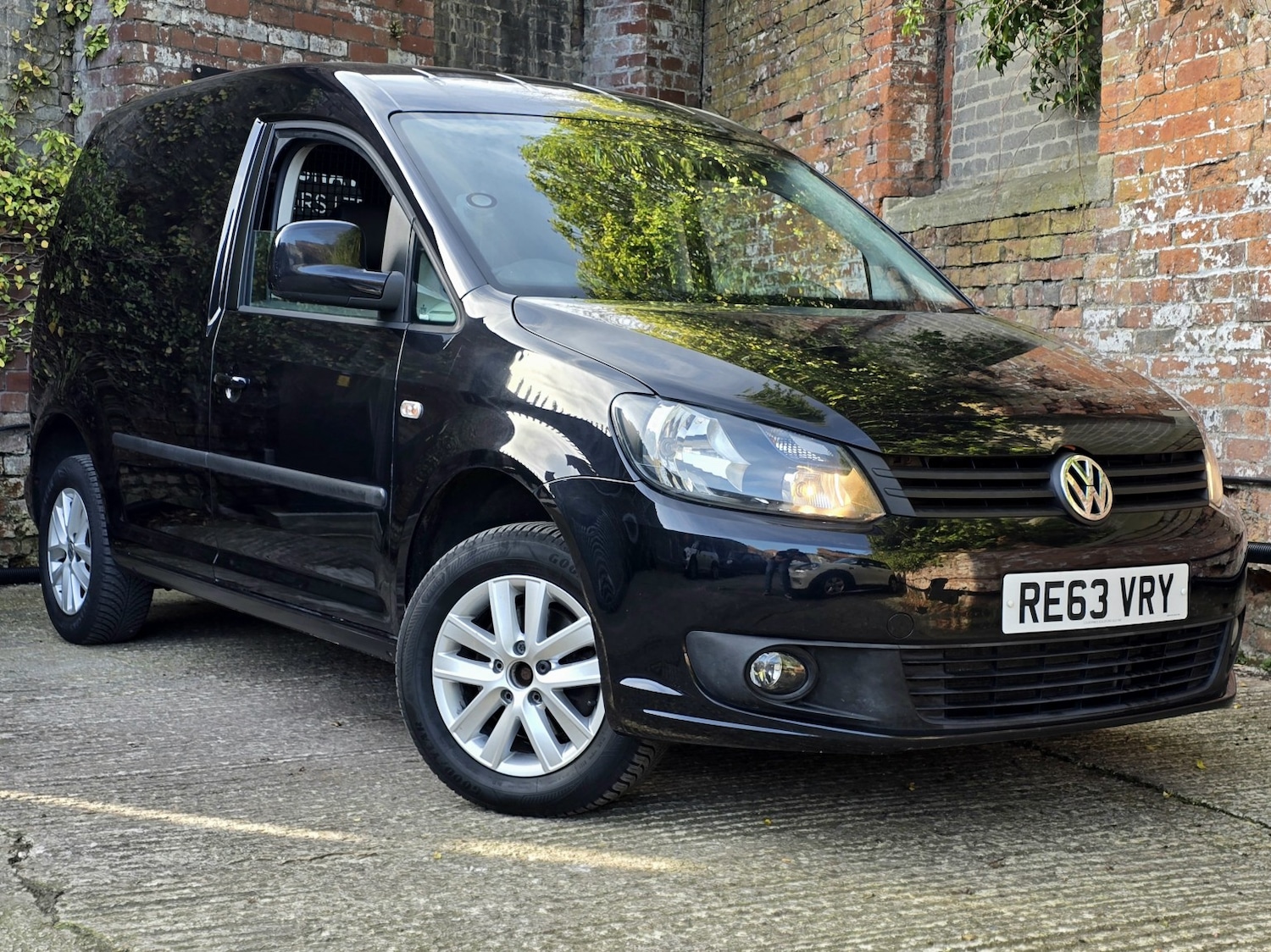 Used Volkswagen Caddy 2013 for sale - 77973719: Photo 3
