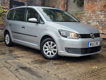 Used Volkswagen Touran 2012 for sale - 76482975: Photo