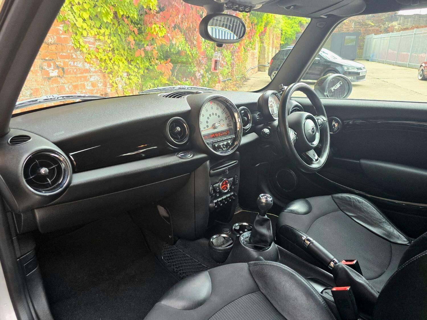 Used MINI Hatch 2011 for sale - 76397086: Photo 22