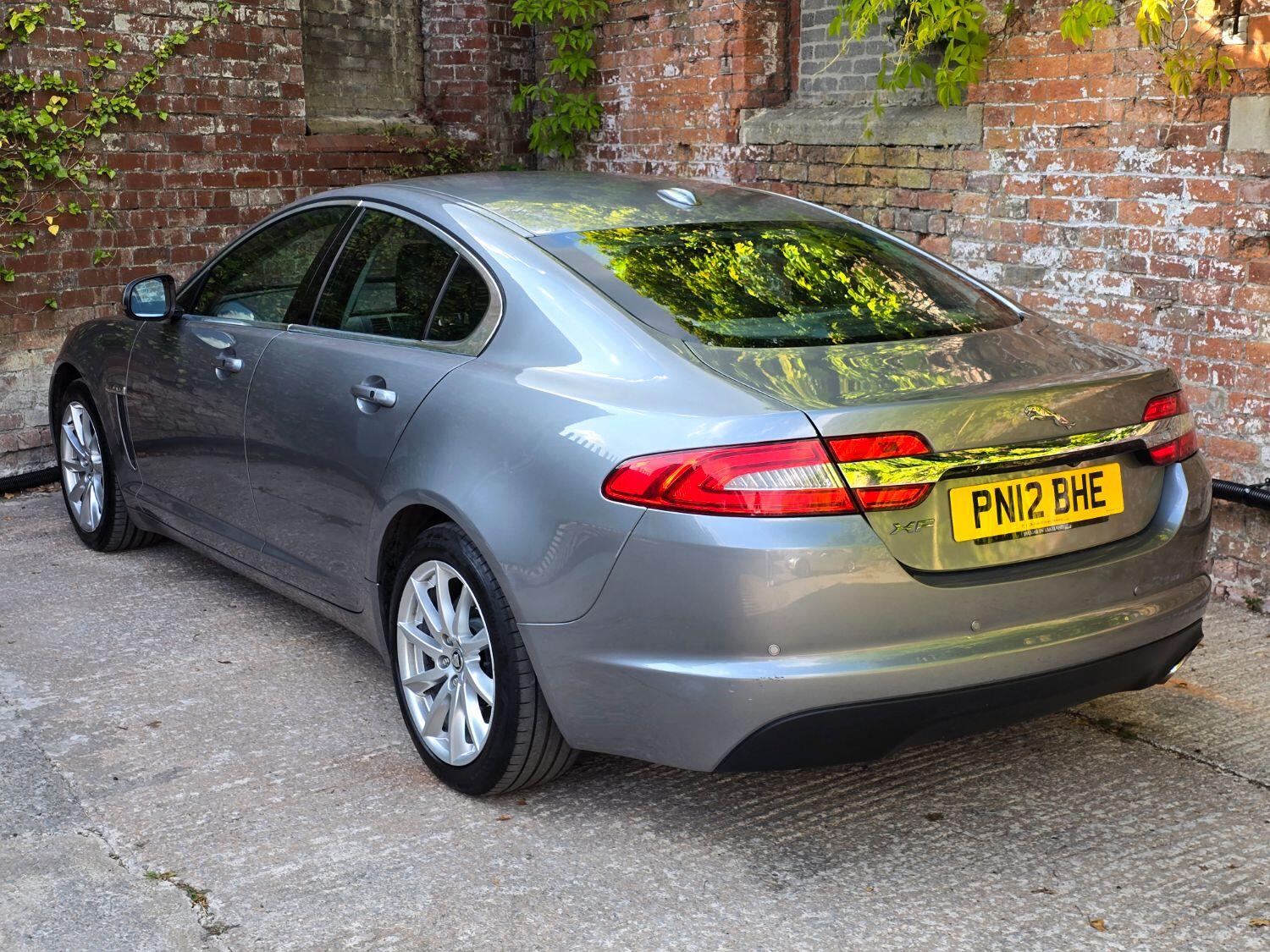 Used Jaguar XF 2012 for sale - 76712548: Photo 14