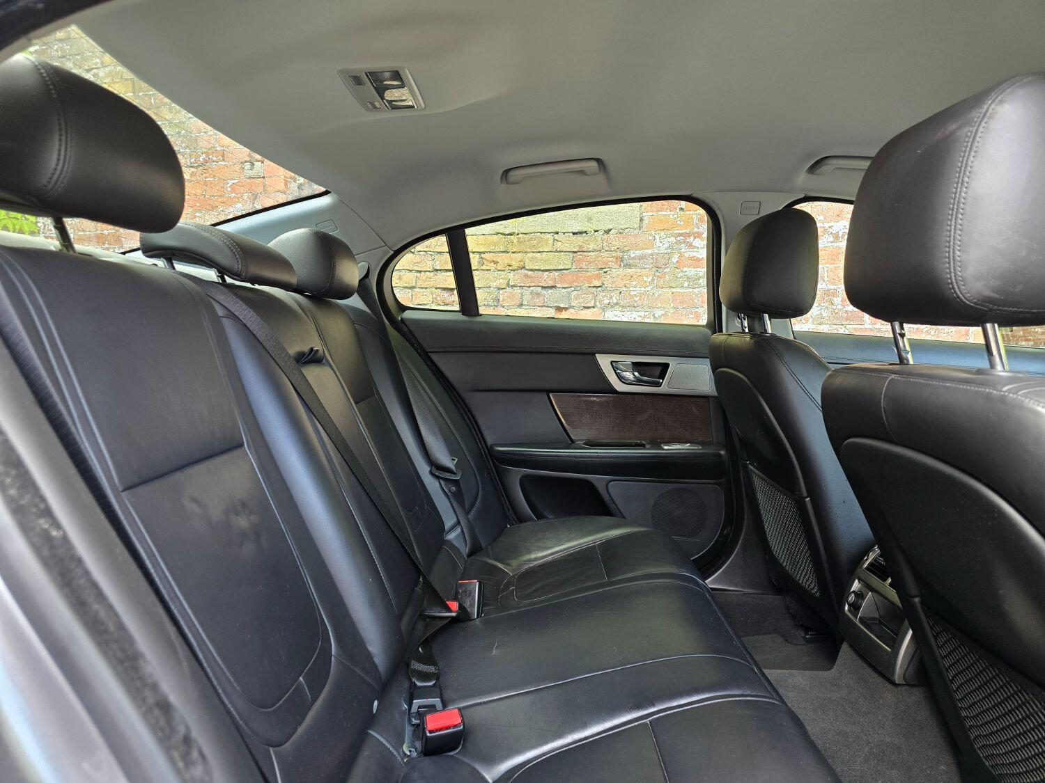 Used Jaguar XF 2012 for sale - 76712548: Photo 21