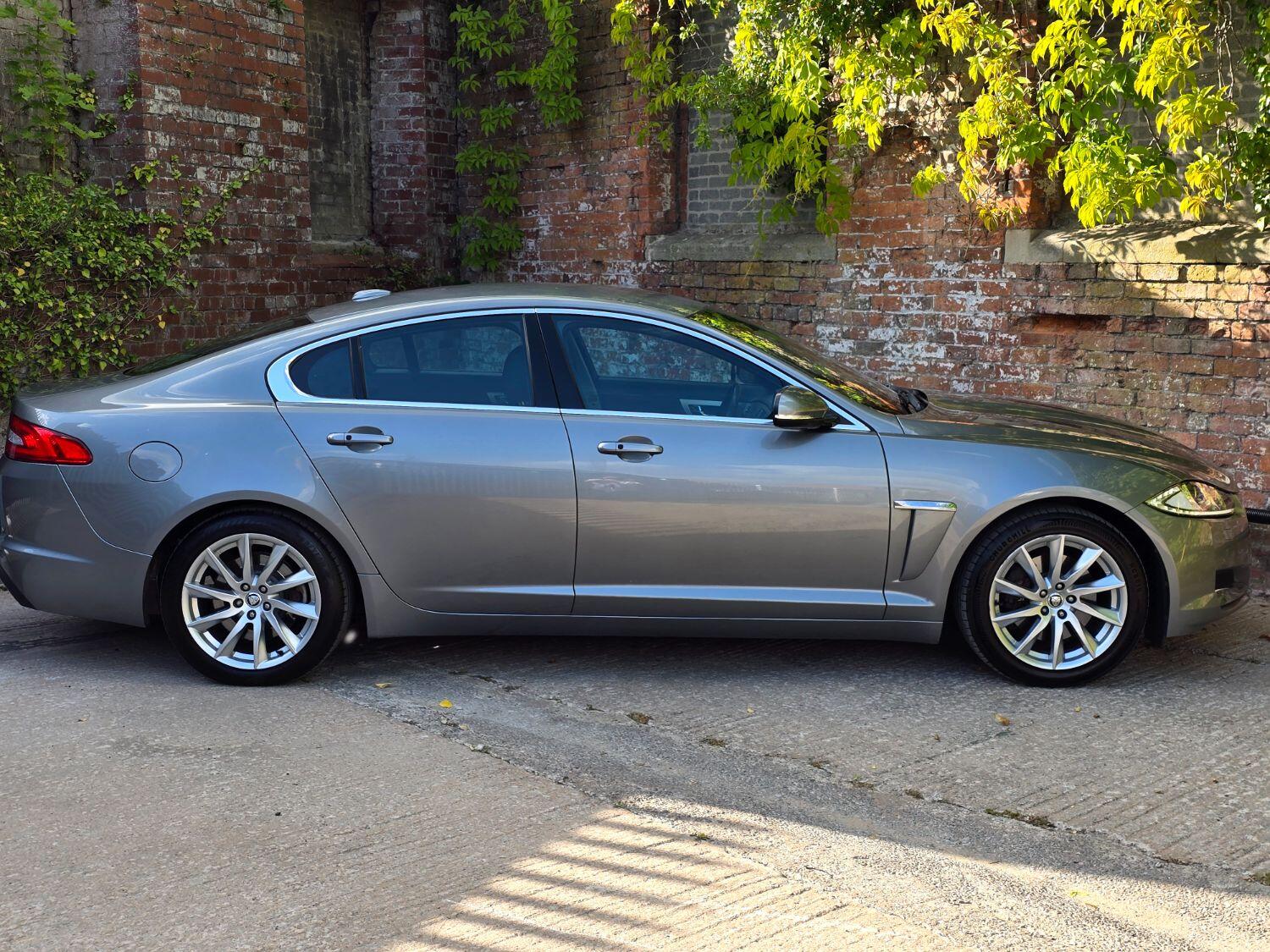 Used Jaguar XF 2012 for sale - 76712548: Photo 7
