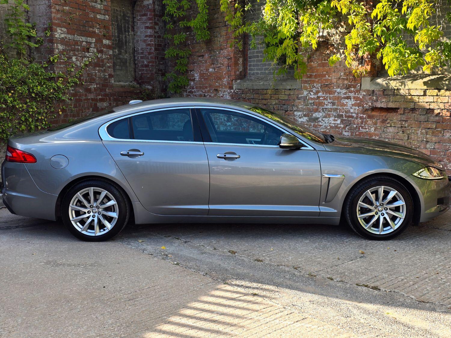 Used Jaguar XF 2012 for sale - 76712548: Photo 8