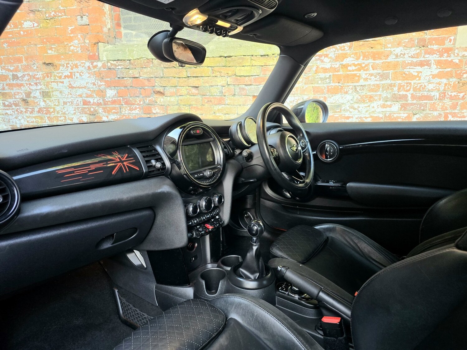 Used MINI Hatch 2018 for sale - 77792839: Photo 14