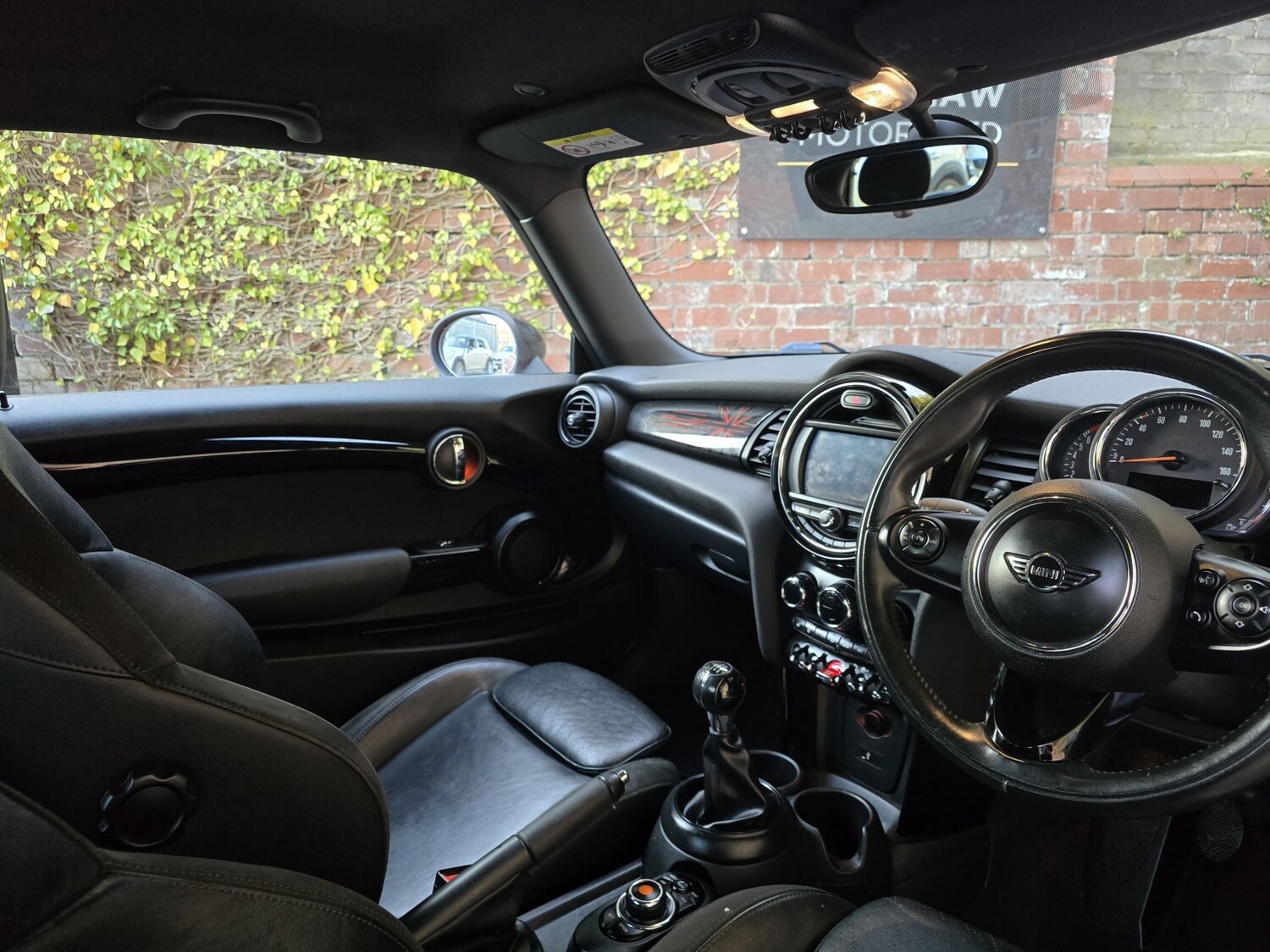 Used MINI Hatch 2018 for sale - 77792839: Photo 15