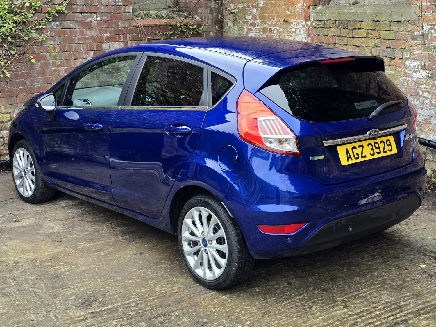 Used Ford Fiesta 2015 for sale - 76877634: Photo 10