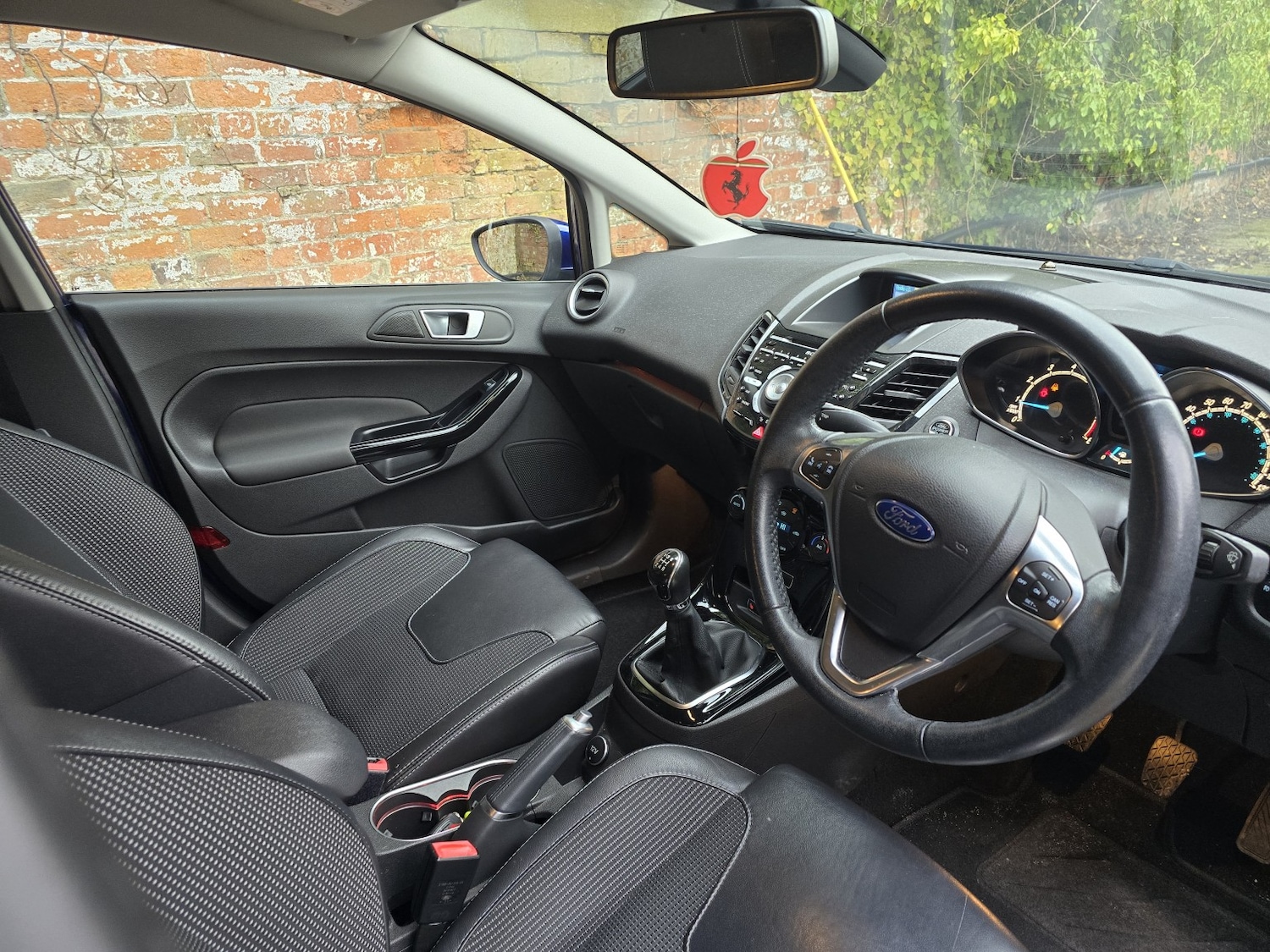 Used Ford Fiesta 2015 for sale - 76877634: Photo 12