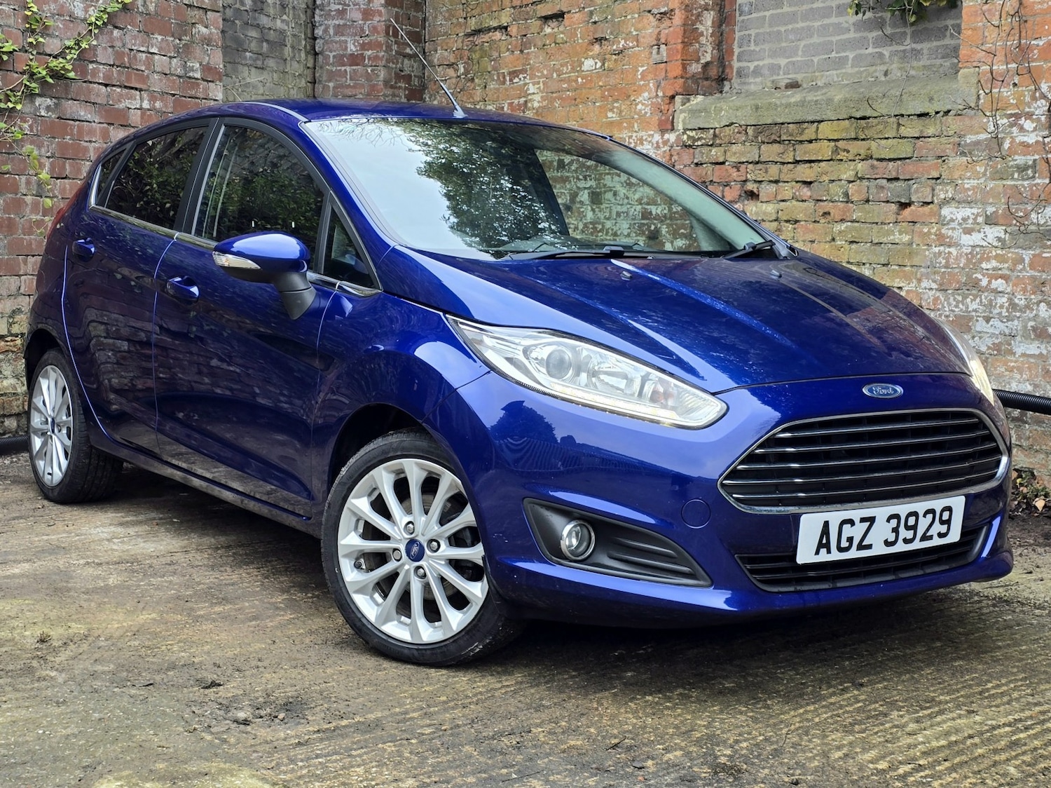 Used Ford Fiesta 2015 for sale - 76877634: Photo 3