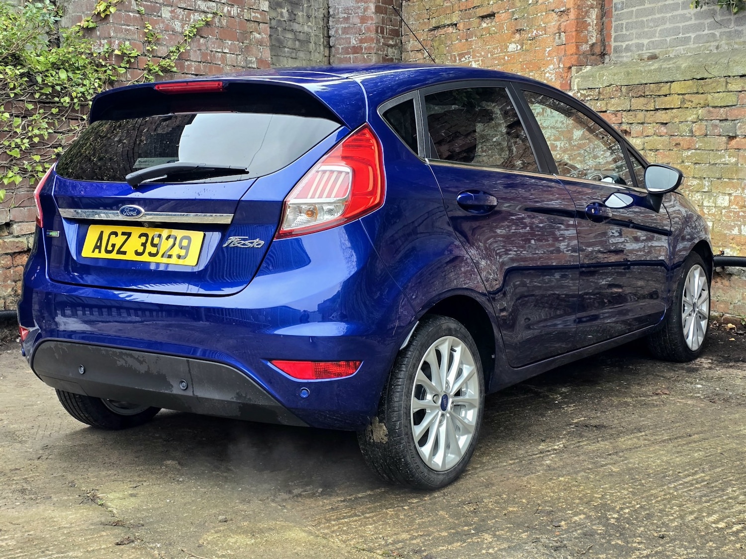 Used Ford Fiesta 2015 for sale - 76877634: Photo 6