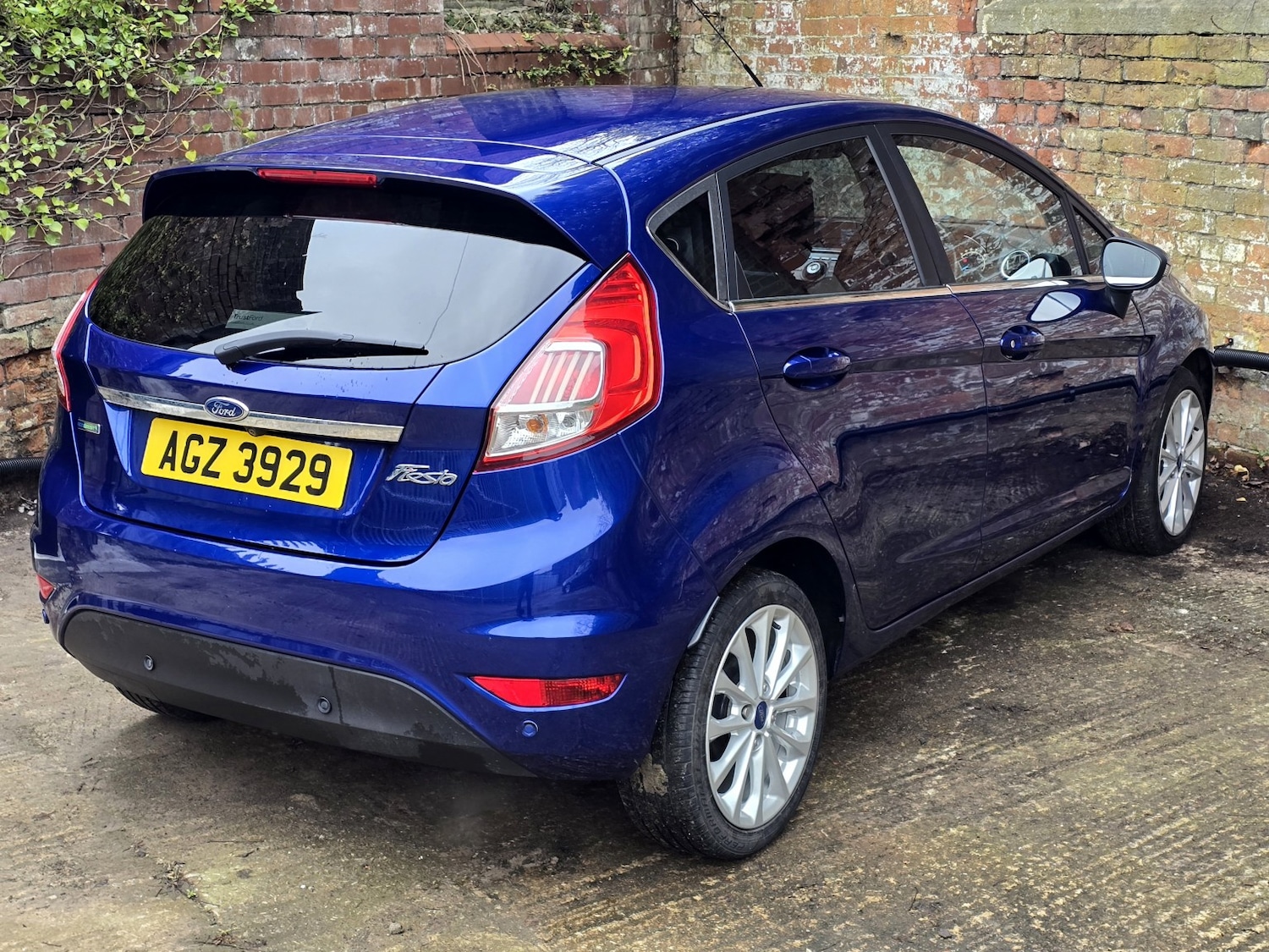 Used Ford Fiesta 2015 for sale - 76877634: Photo 7