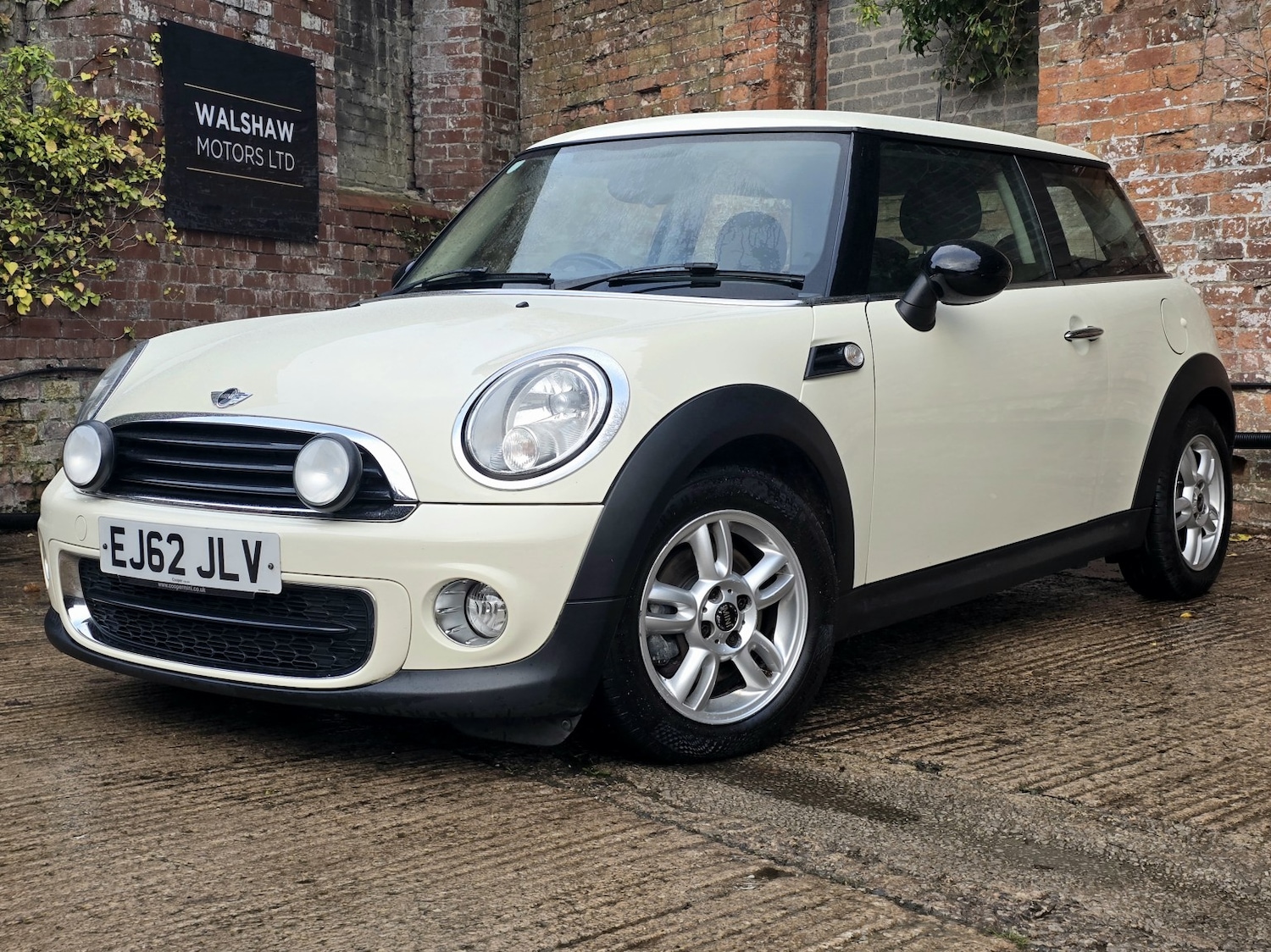 Used MINI Hatch 2012 for sale - 76525748: Photo 1