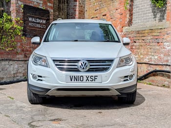 Used Volkswagen Tiguan 2010 for sale - 79725179: Photo