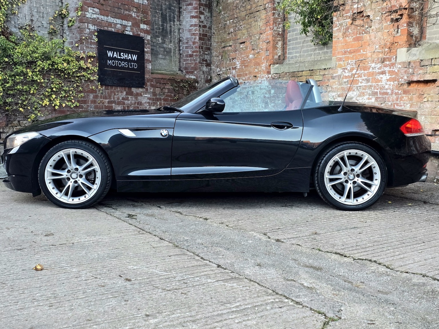 Used BMW Z4 2010 for sale - 76649798: Photo 11