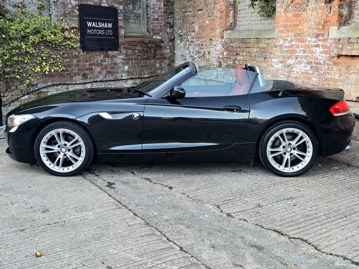 Used BMW Z4 2010 for sale - 76649798: Photo 12