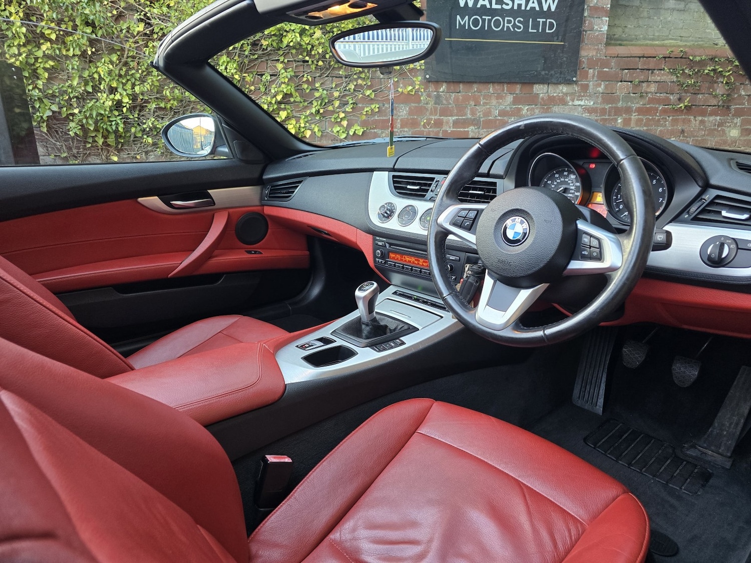 Used BMW Z4 2010 for sale - 76649798: Photo 15