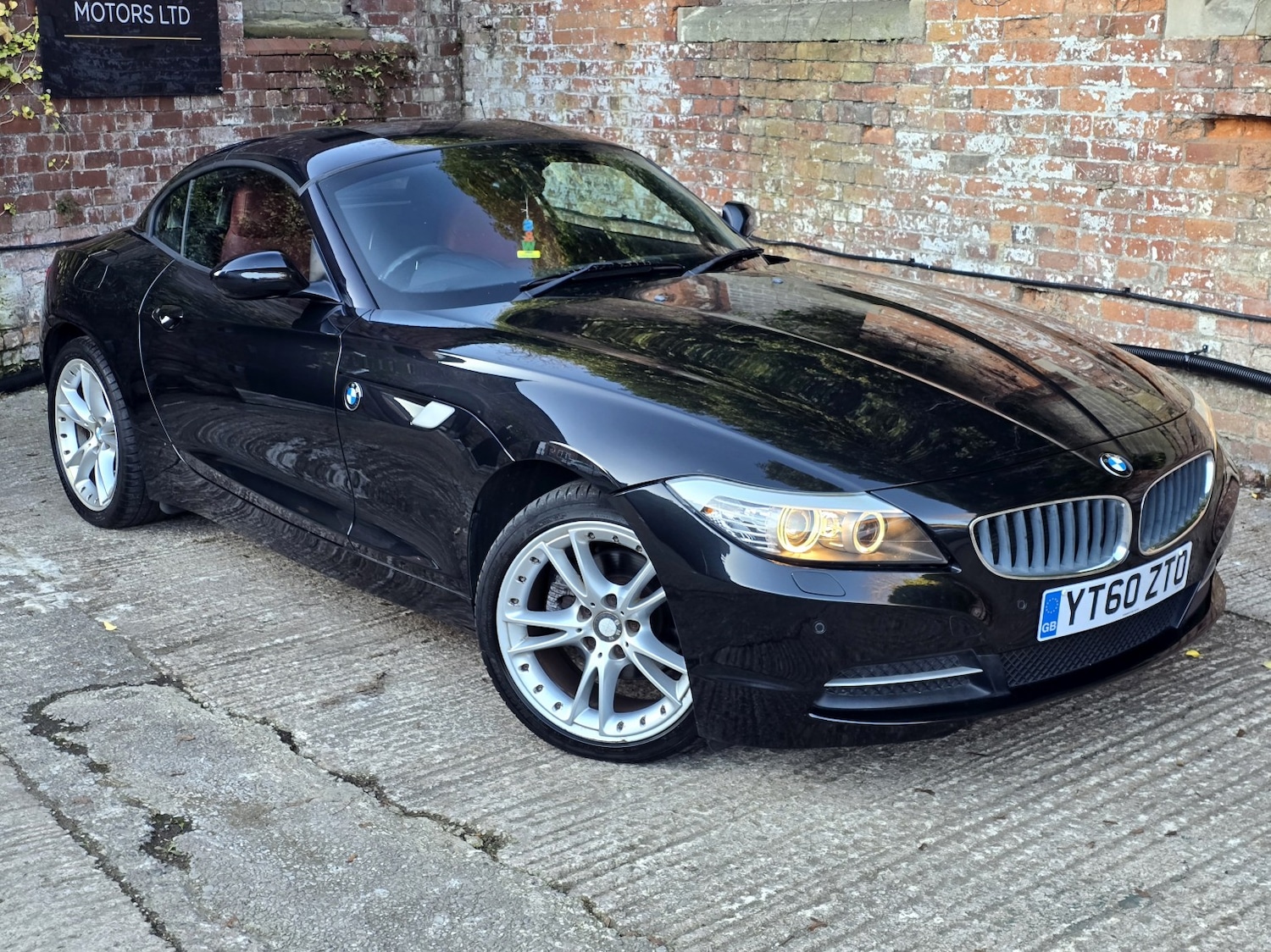 Used BMW Z4 2010 for sale - 76649798: Photo 24