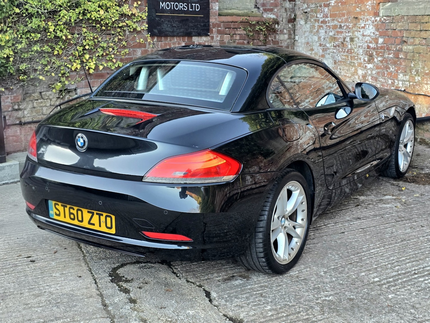 Used BMW Z4 2010 for sale - 76649798: Photo 6